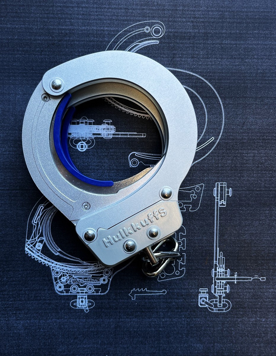 Hulkkuffs handcuffs, B4 chained, automatic matte, Aviation Aluminum
